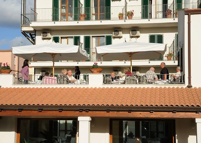 安格拉斯酒店 3* 阿尔盖罗